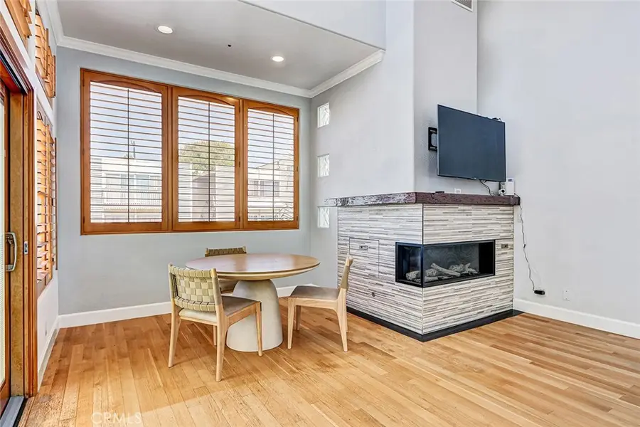 716 Manhattan Beach Boulevard, Manhattan Beach, CA 90266 - #3
