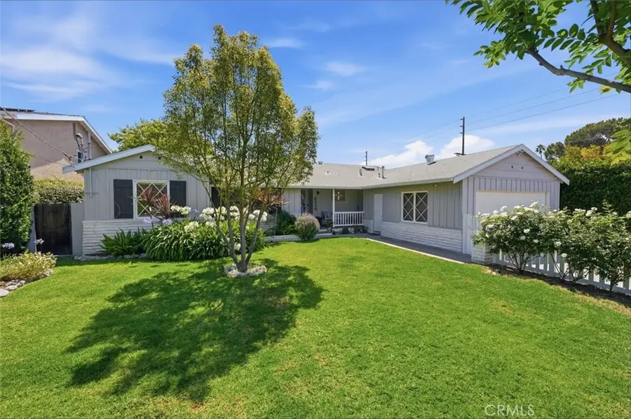 6530 Gaviota Avenue, Lake Balboa, CA 91406 - #2