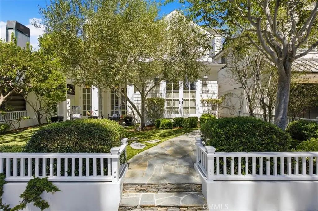 649 31st, Manhattan Beach, CA 90266 - #1