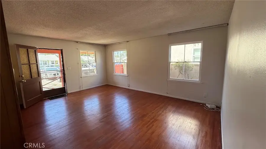 20836 Hawaiian Ave., Lakewood, CA 90715 - #3