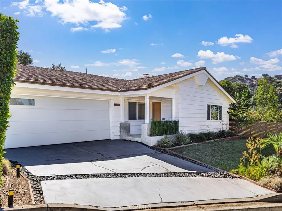 460 Mount Carmel Drive, Glendale, CA 91206 - #2