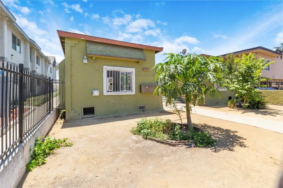 606 W 81st, Los Angeles, CA 90044 - #3