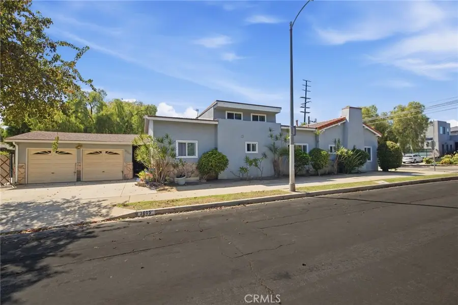 3605 South Barrington Avenue, Los Angeles, CA 90066 - #2