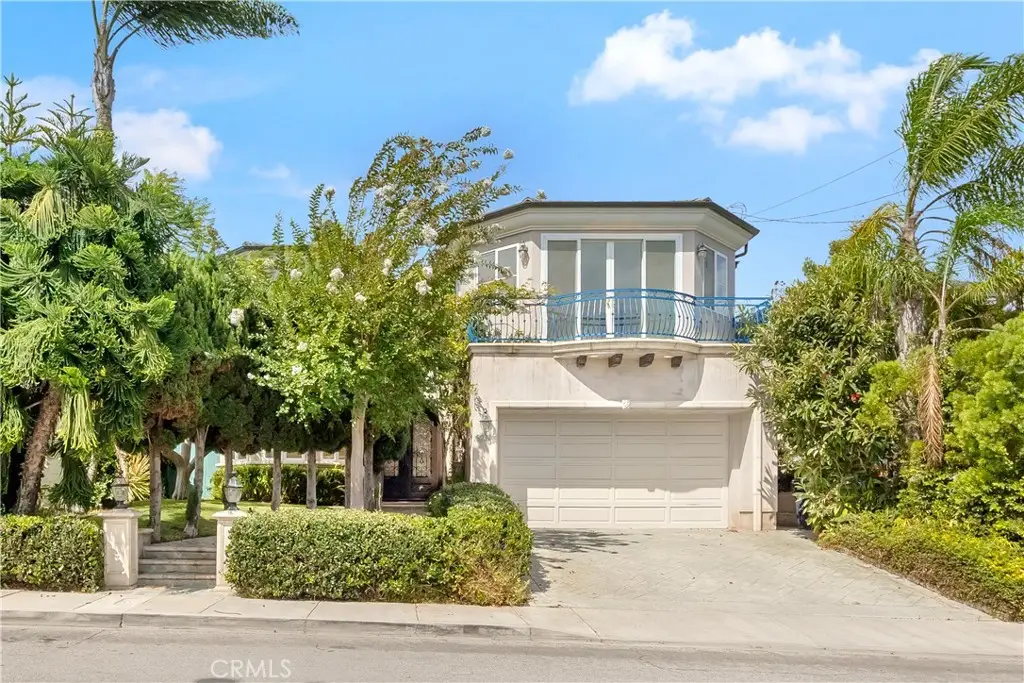 1627 Gates Avenue, Manhattan Beach, CA 90266 - #1