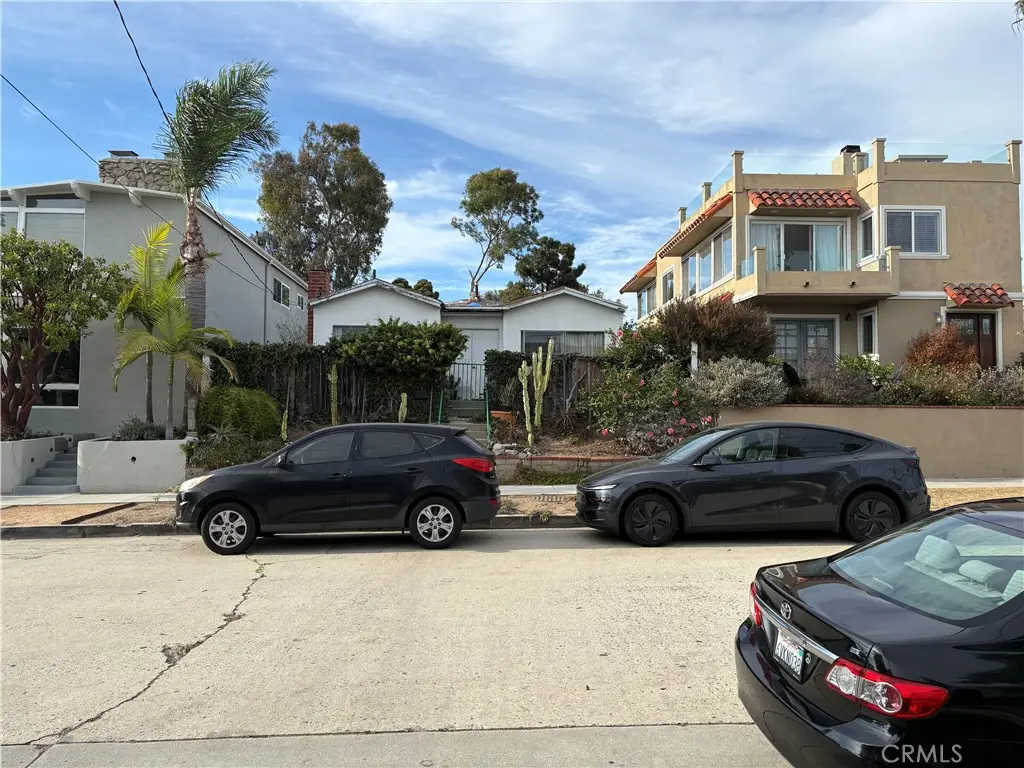 735 Longfellow Avenue, Hermosa Beach, CA 90254 - #1