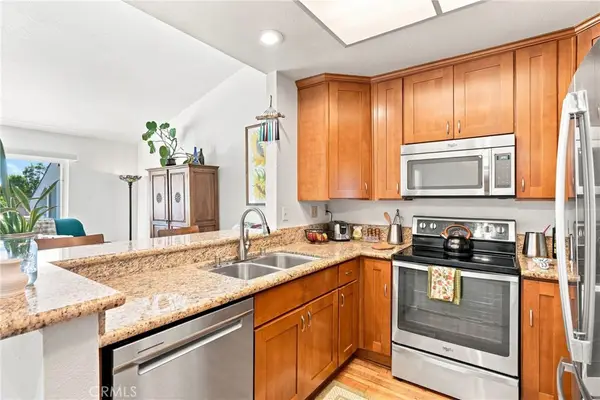 187 Huntington, Irvine, CA 92620