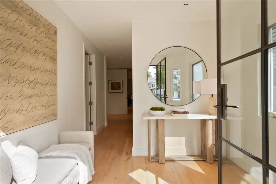 321 3rd Street, Manhattan Beach, CA 90266 - #2