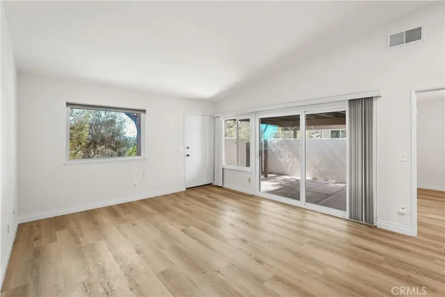 22544 Jeffrey Mark Court #1, Chatsworth, CA 91311 - #3