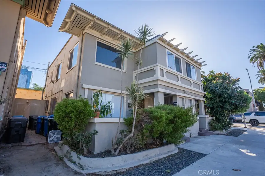 702 E 3rd, Long Beach, CA 90802 - #2