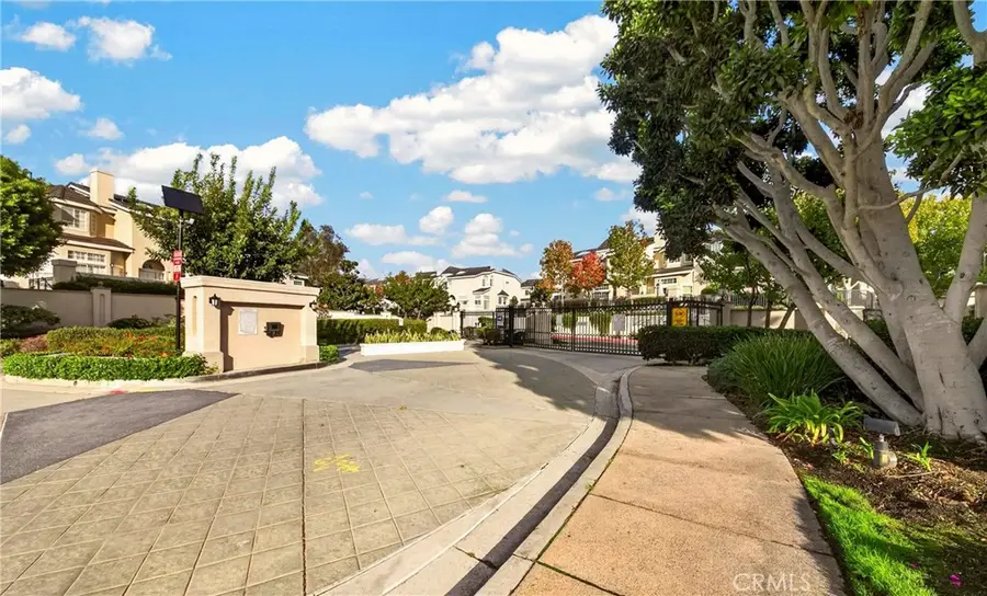2300 Maple Avenue #201, Torrance, CA 90503 - #2
