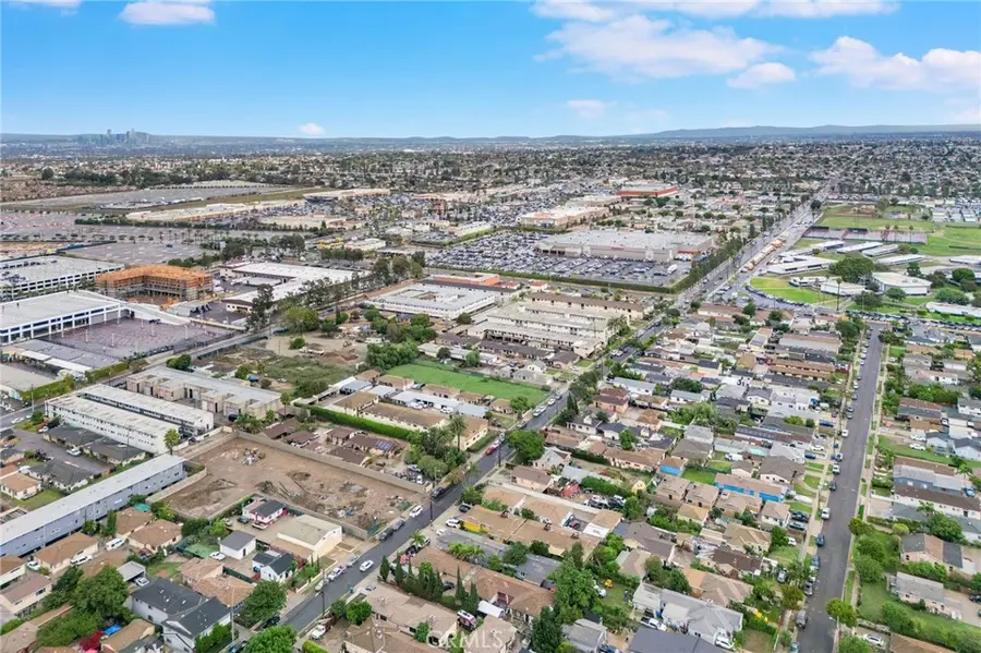 3668 W 102nd Street, Inglewood, CA 90303 - #2