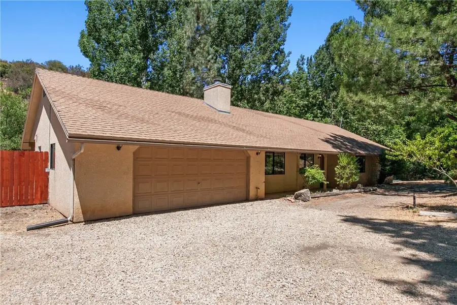 9031 Tassajara Creek Road, Santa Margarita, CA 93453 - Image #3