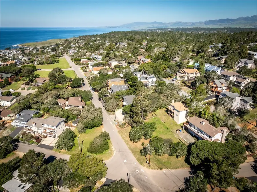 1606 Saint James, Cambria, CA 93428 - #3
