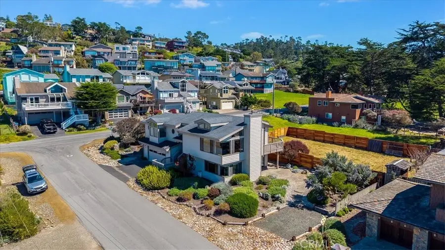 390 Lampton, Cambria, CA 93428 - #3