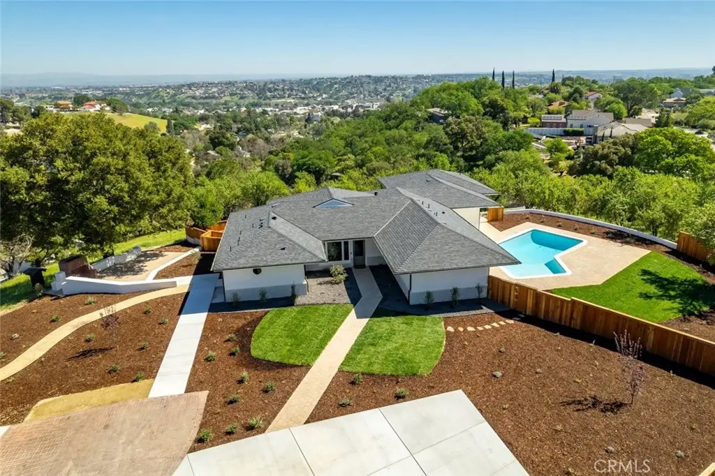 1026 Merry Hill Road, Paso Robles, CA 93446 - #1