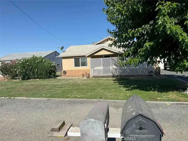 12720 10th Ave, Hanford, CA 93230
