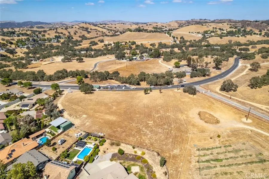 0 Gateway Drive, Paso Robles, CA 93446 - #3
