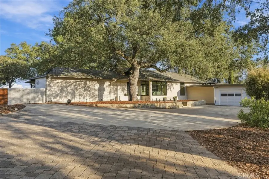 810 Cherry Street, Paso Robles, CA 93446 - #2