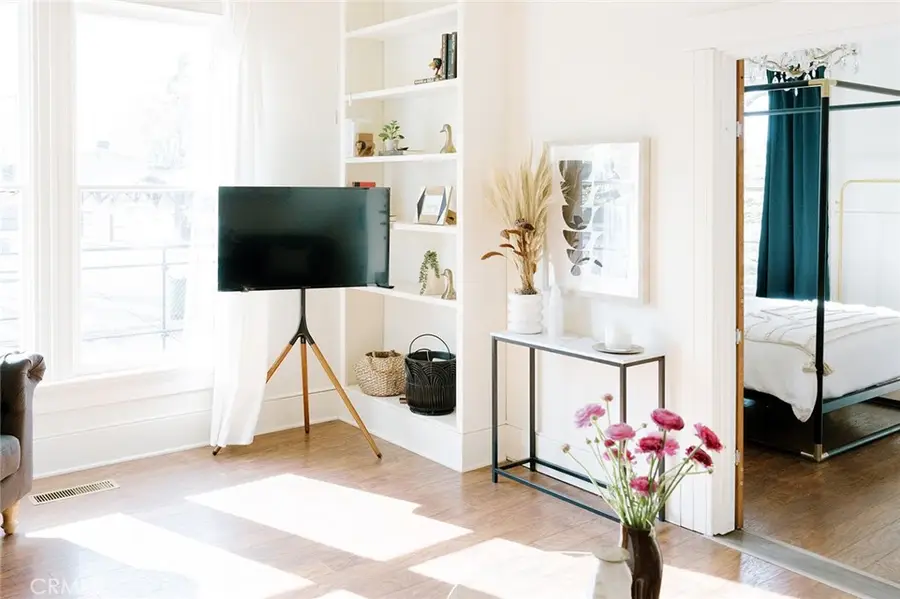 256 E 1st Avenue, Chico, CA 95926 - Image #2