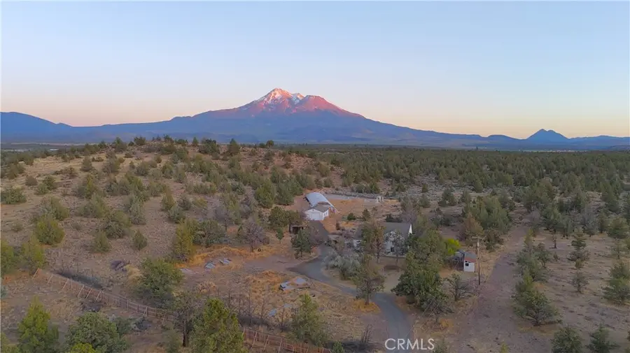 10410 County Hwy A-12, Montague, CA 96064 - #3