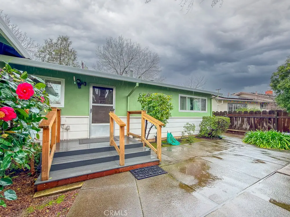 12 Lakewood Way, Chico, CA 95926 - #1