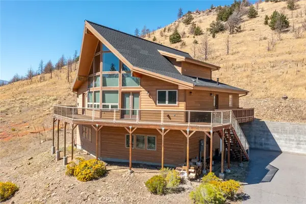 5716 Palmer Drive, Weed, CA 96094