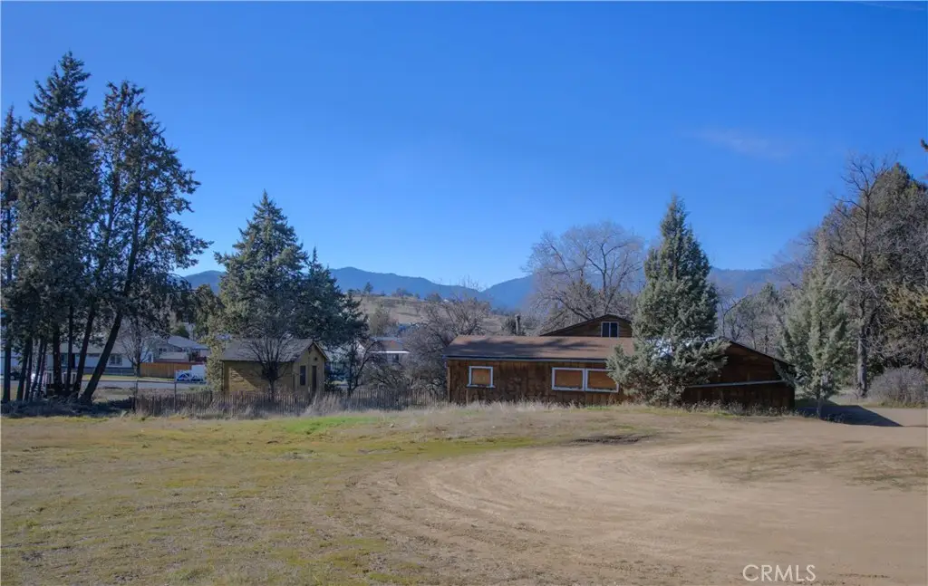 905 Campbell, Yreka, CA 96097 - #1