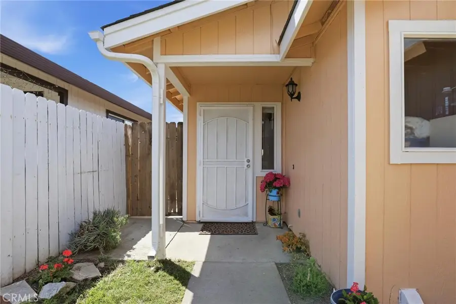 305 Bradford Street, Arbuckle, CA 95912 - #3