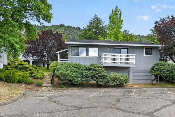 801 Sierra Vista Way Apt 44, Yreka, CA 96097