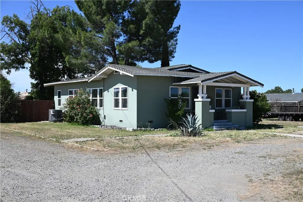 1068 E Walker, Orland, CA 95963 - #1