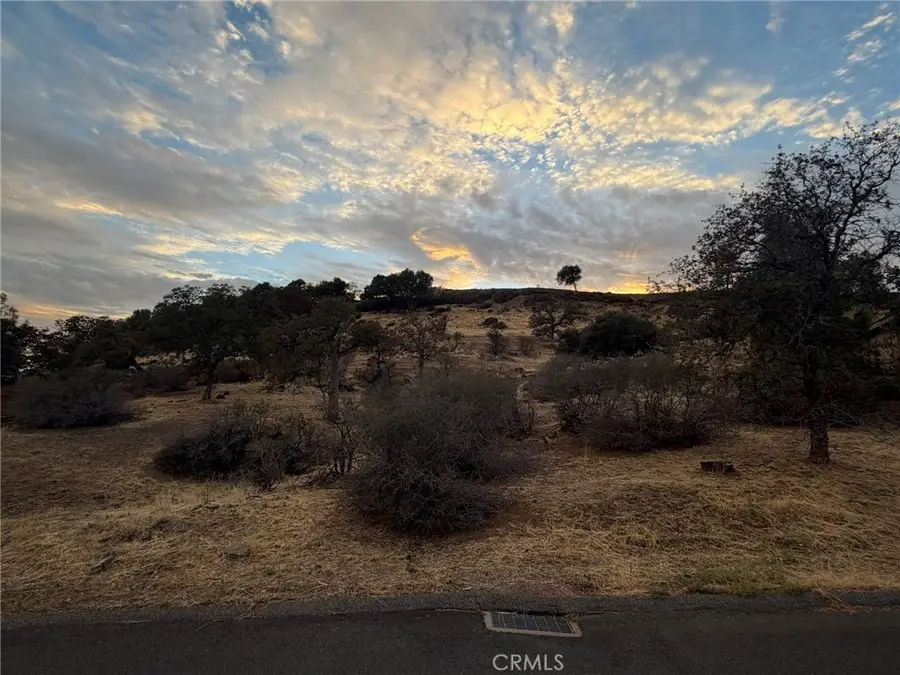 808 Whispering Winds, Chico, CA 95928 - #2