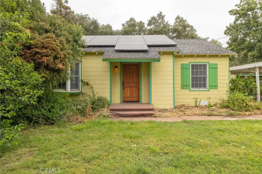 910 W 12th Avenue, Chico, CA 95926 - #1