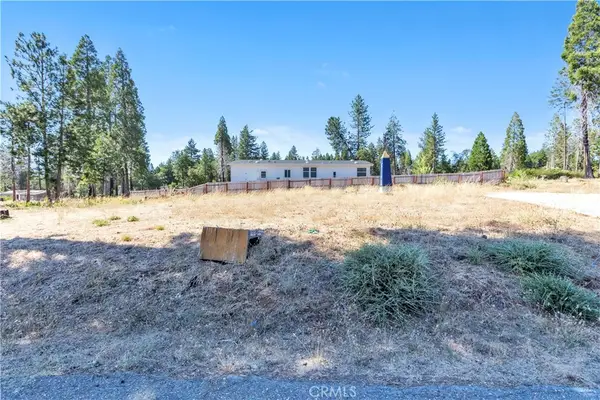 13761 West Park Dr, Magalia, CA 95954
