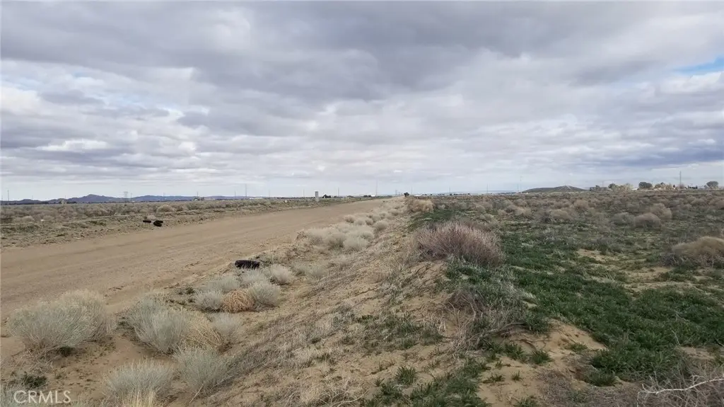 0 0avenue B2/112 St W, Lancaster, CA 93536 - Image #1