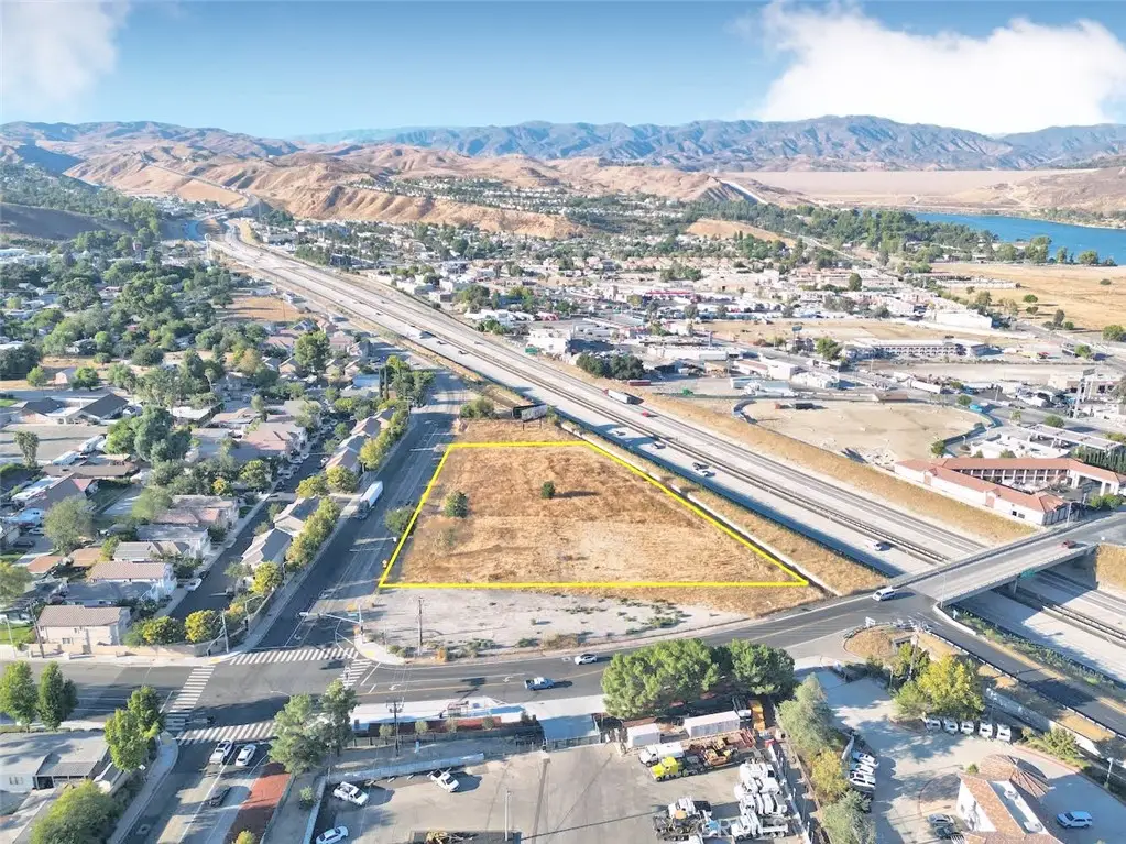 31426 The Old Road N, Castaic, CA 91384 - #1