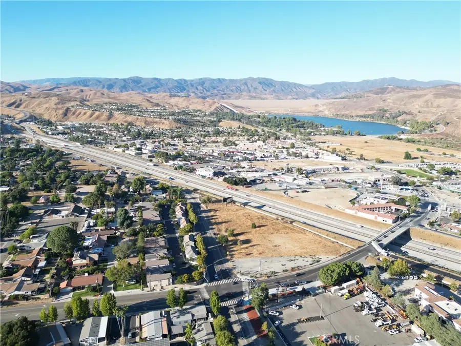31426 The Old Road N, Castaic, CA 91384 - #3