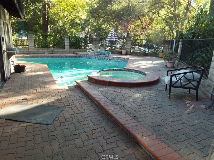 4444 Rochelle Place, Encino, CA 91316 - Image #2