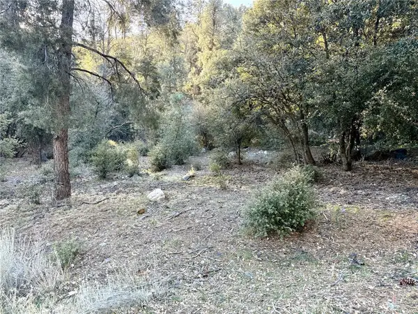 15718 Plum Way, Pine Mountain Club, CA 93222