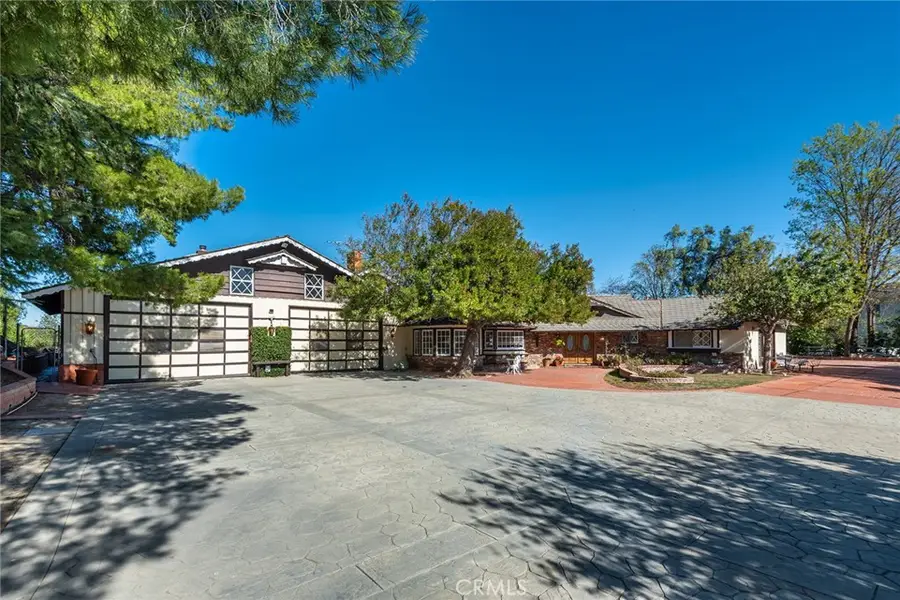 6006 Clear Valley Road, Hidden Hills, CA 91302 - Image #2
