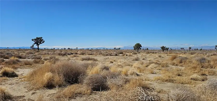 90 E Ave I, Lancaster, CA 93535 - Image #2