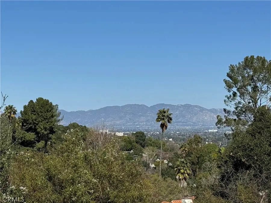 3724 N Knobhill Drive, Sherman Oaks, CA 91423 - Image #3