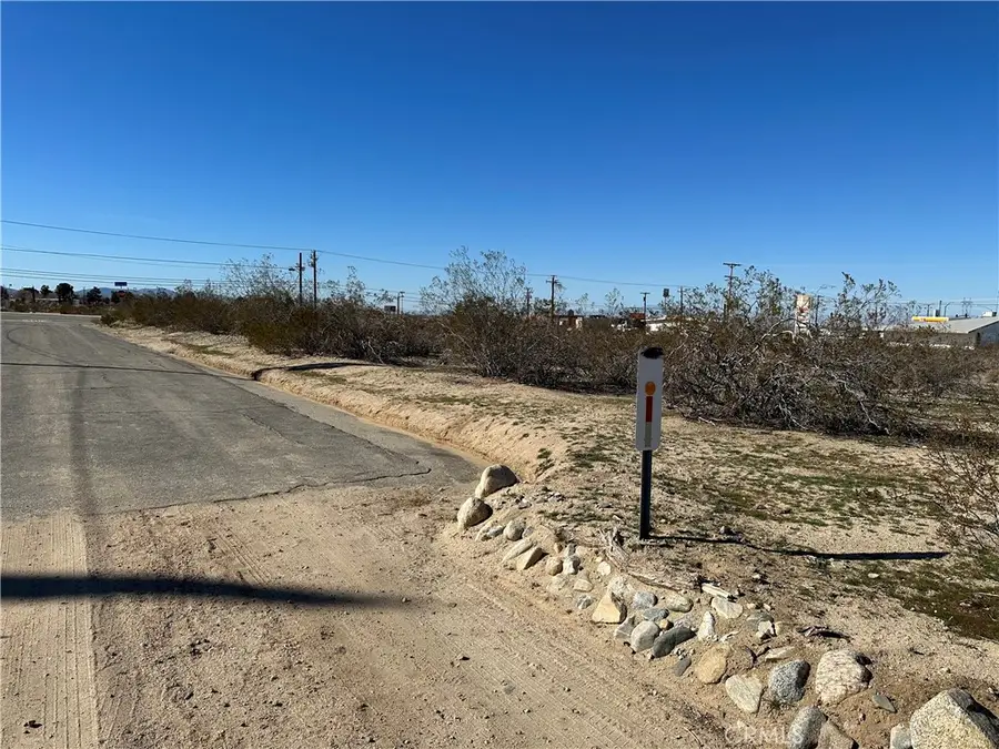 3 Lots On V10 And Longview, Pearblossom, CA 93553 - Image #2