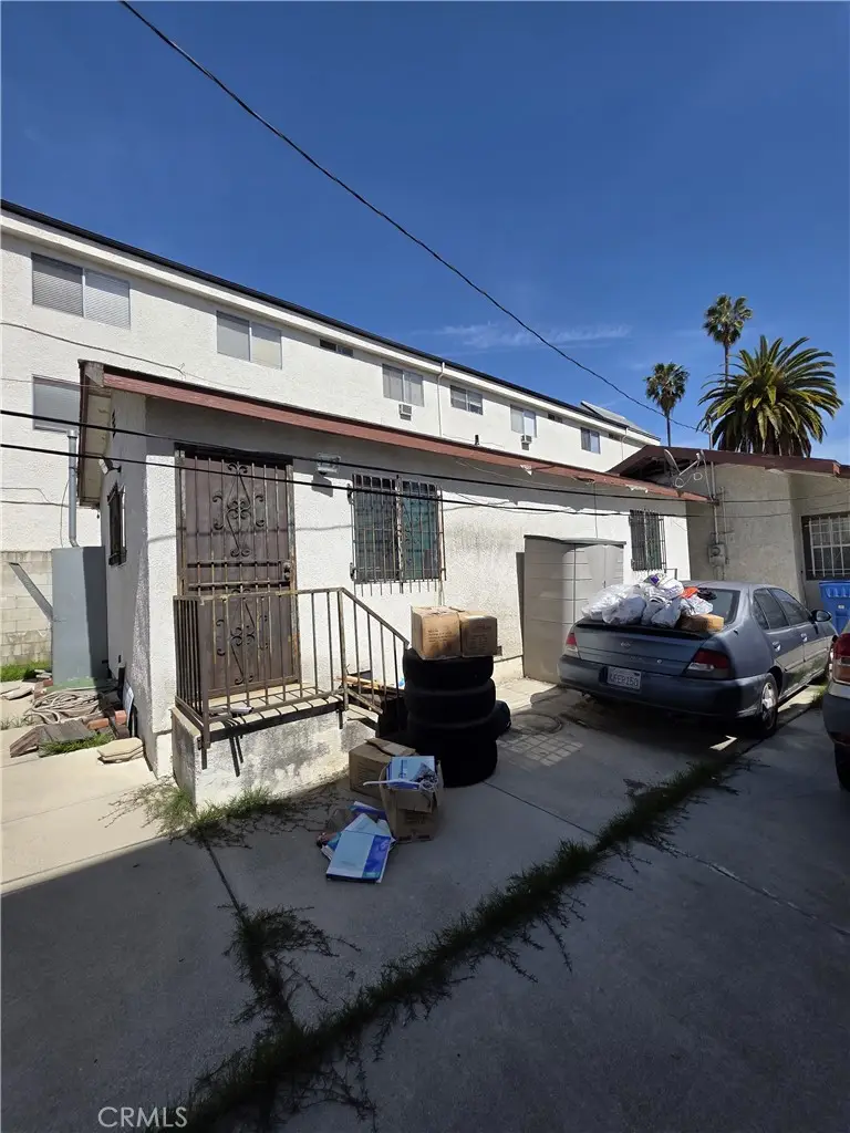 527 N Hobart Boulevard, Los Angeles, CA 90004 - Image #2