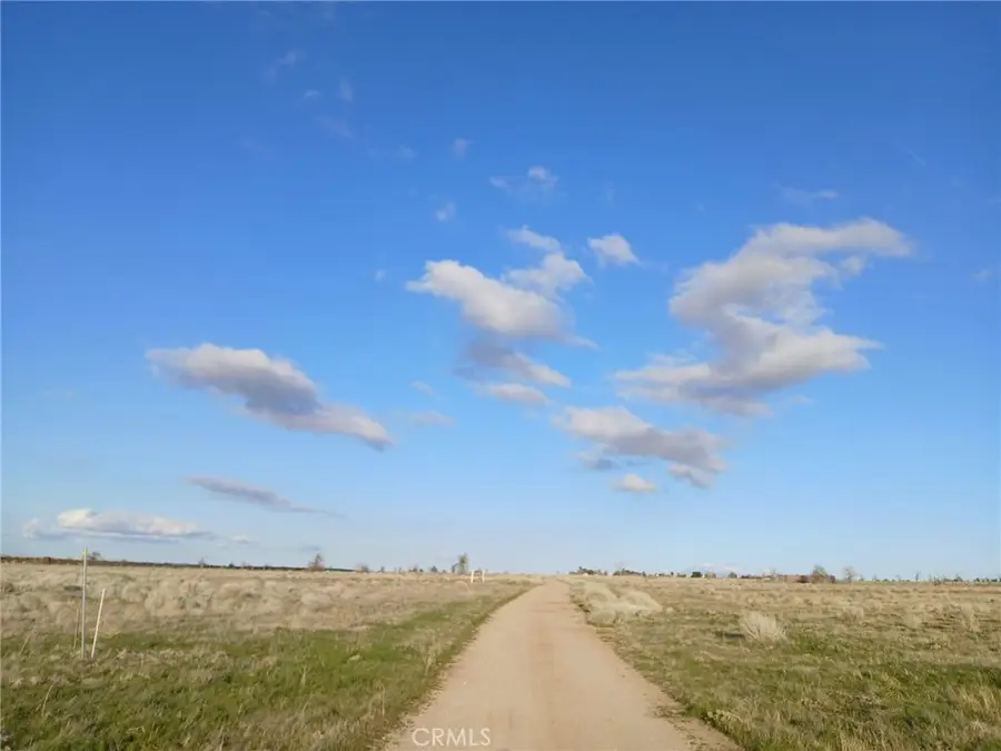 26600 W 266th Street, Lancaster, CA 93536 - Image #2