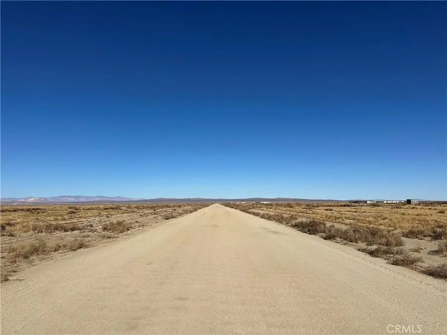 50 E Vic Avenue, Lancaster, CA 93535 - Image #3