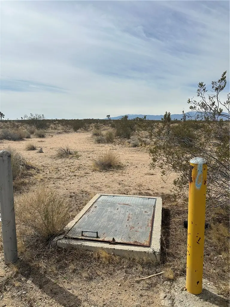 227 E Vac Cor Ave J/227th, Lancaster, CA 93535 - Image #3