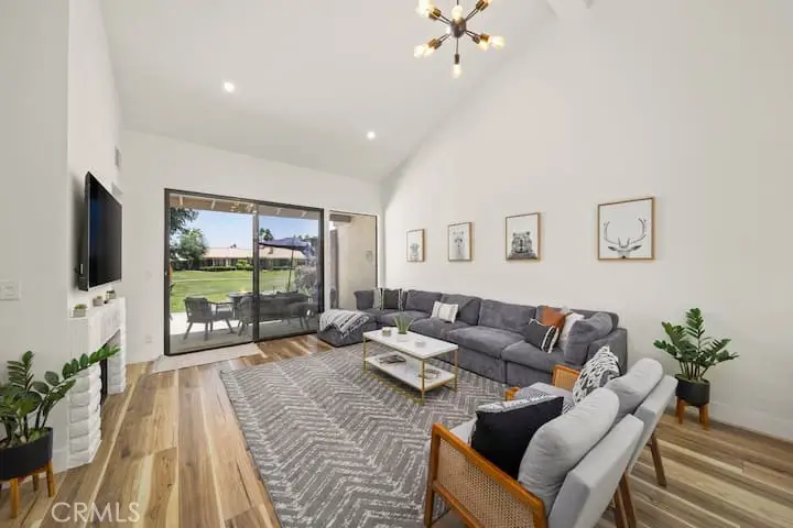 182 Gran Via, Palm Desert, CA 92260 - Image #2