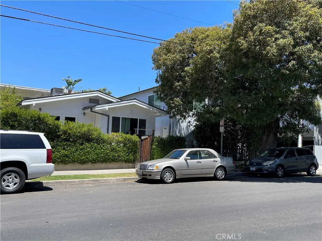 11565 Iowa Avenue, Los Angeles, CA 90025 - #1