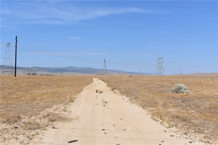 11500 W Avenue G-12 Vic, Lancaster, CA 93536 - Image #2