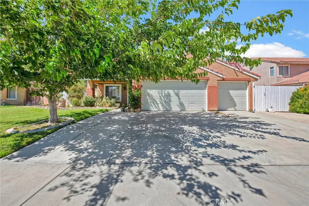 2825 W Newgrove Street, Lancaster, CA 93536 - #1